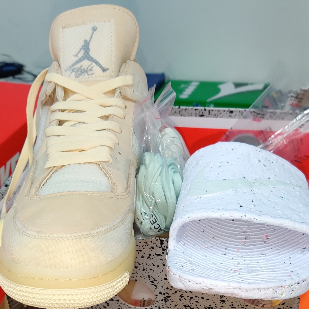 Nike Kawa Shower SE Photon Dust